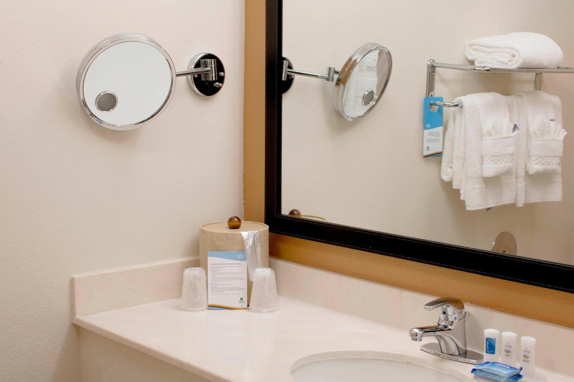 Fairfield Inn & Suites Oakland Hayward Zewnętrze zdjęcie